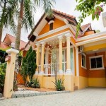 บุษบา 3 เบดรูม วิลลา บาย พีท เซอร์วิส (Budsaba 3 bedroom Villa by Pete Serviced)