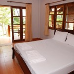 แหลมสิงห์ ป้าชบา รีสอร์ท (Laemsing Pachaba Resort)