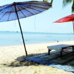 ที่นั่งพักผ่อนริมชายหาด (2)