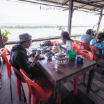 ทานอาหาร หนองคาย