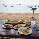 กินข้าวริมหาดสุราษฎร์ธานี