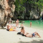 เกาะเหลาลาดิง