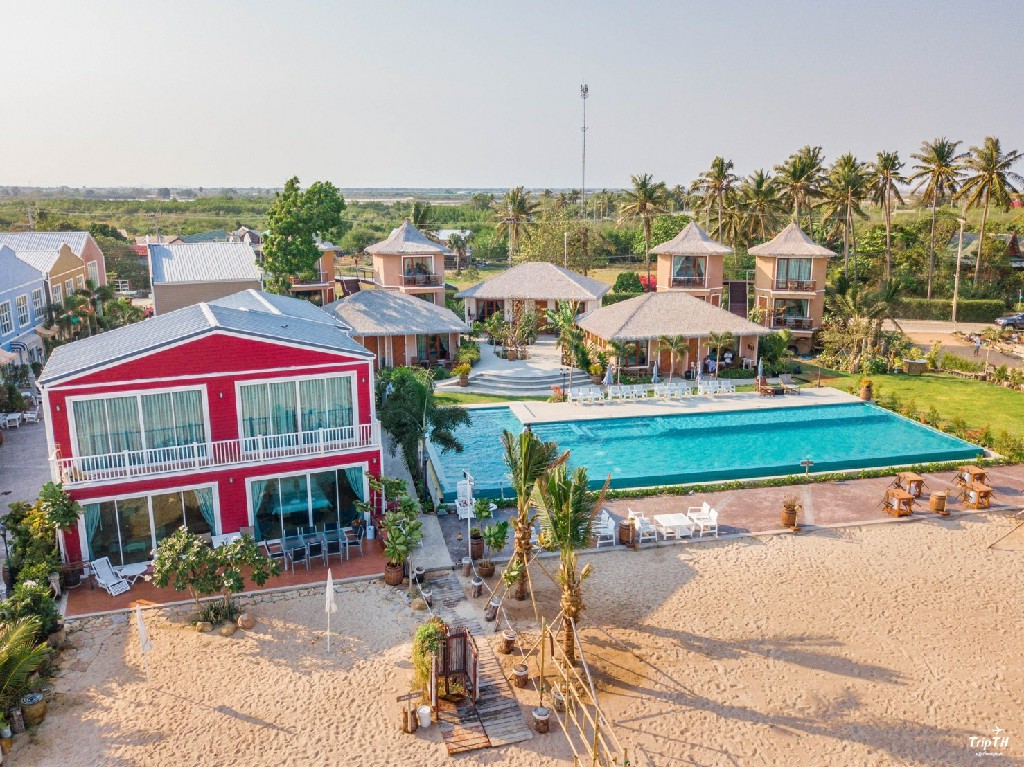 ที่พักเพชรบุรี ติดหาดเจ้าสำราญ "Seaman Resort" ราคาหลักพัน แต่วิวหลักล้าน